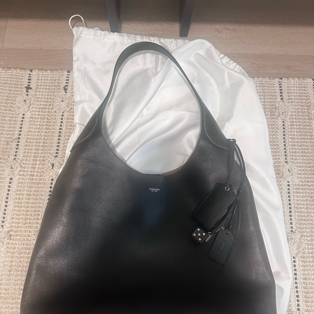Coach Brooklyn Shoulder Bag 39 In Loved Leather - Picture 6 of 11